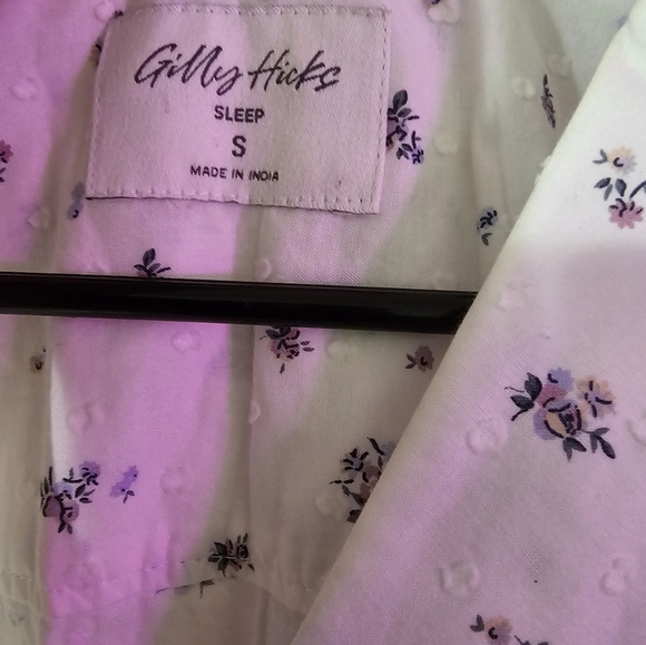 Collared top - Picture 2 of 2